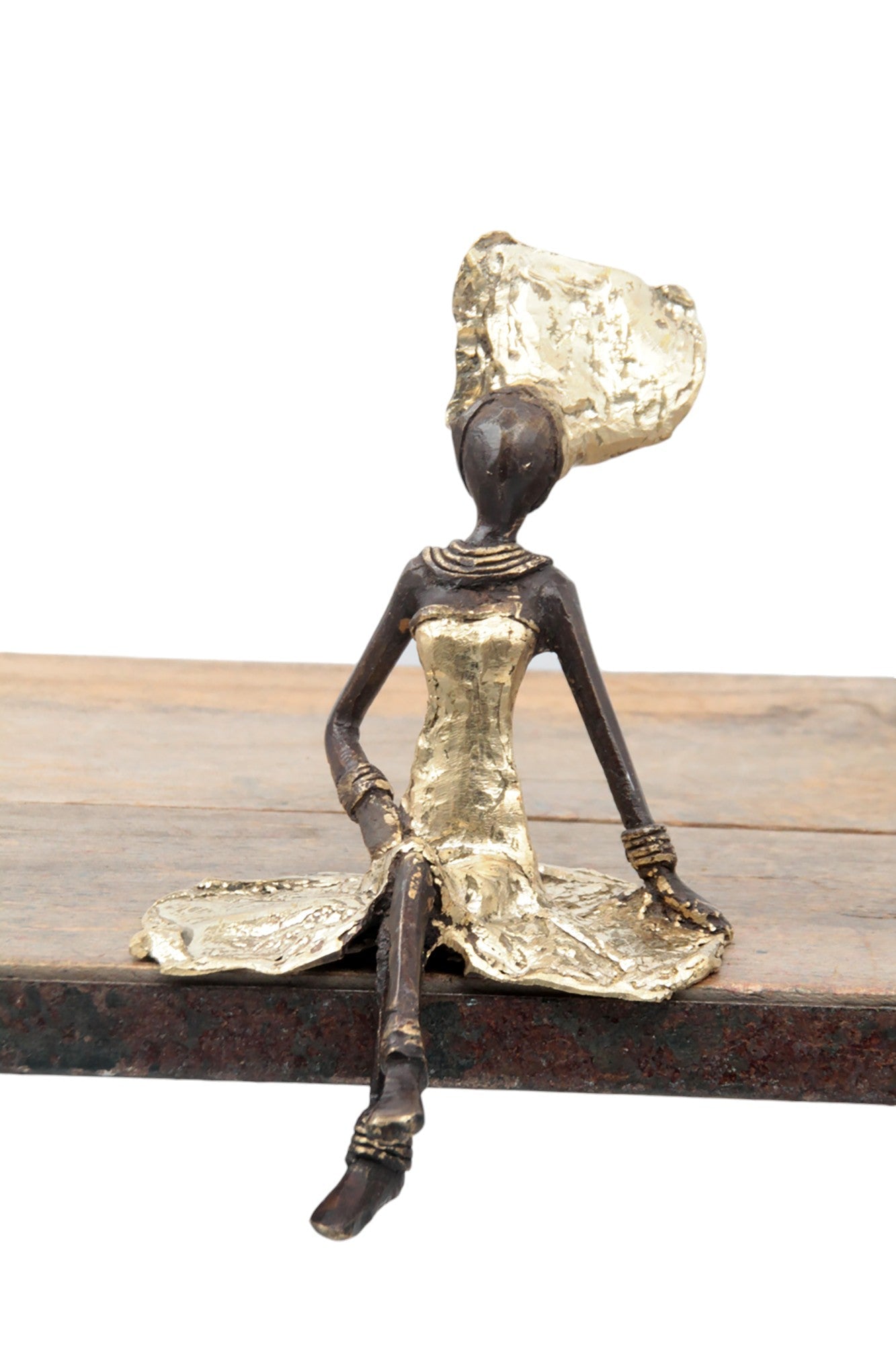 Bronze assis 15 cm doré n°15