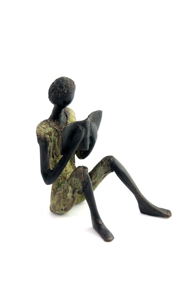 Bronze assis à poser 25 cm vert n°8 Bronzes d'Afrique