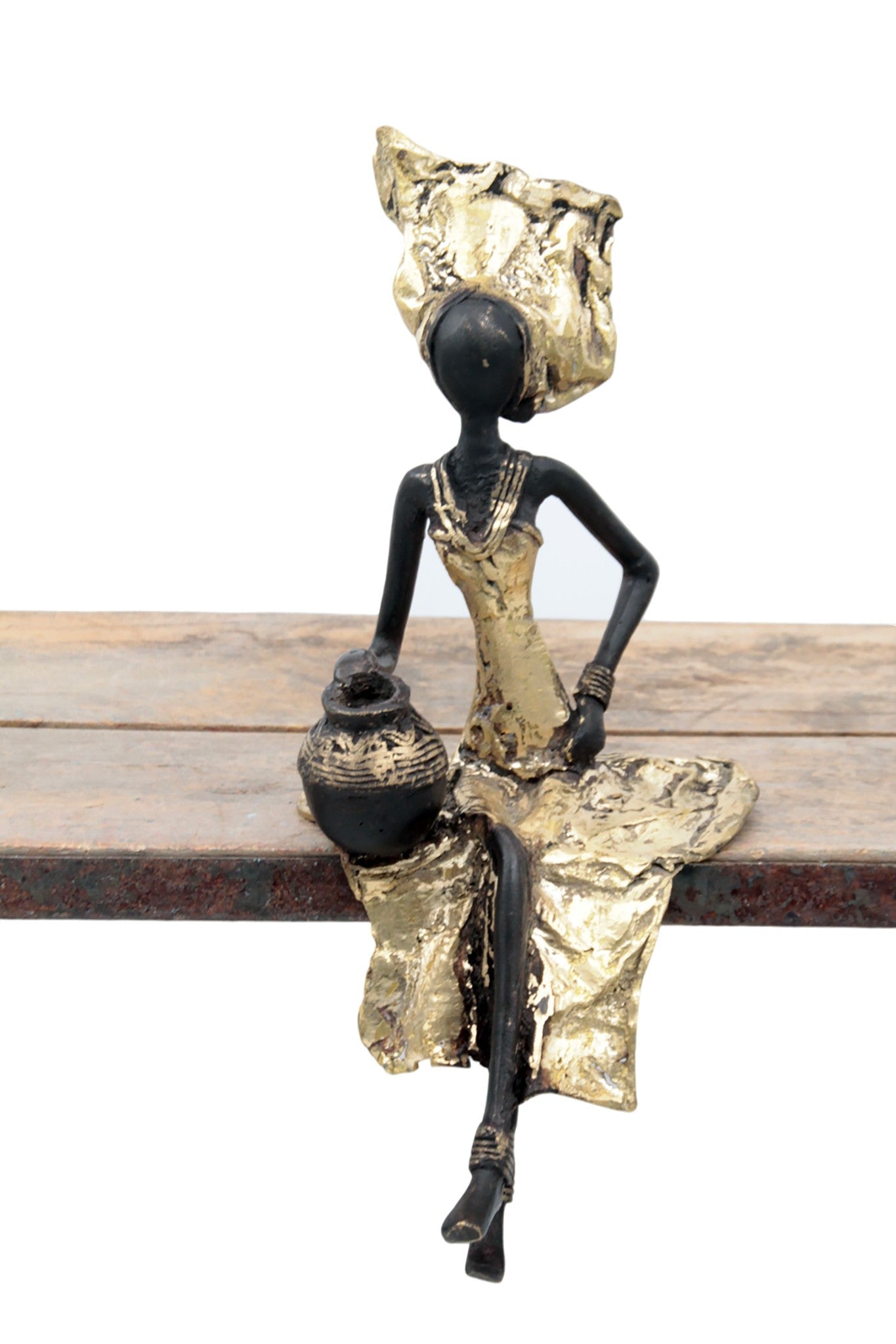 Bronze assis 25 cm doré n°9 