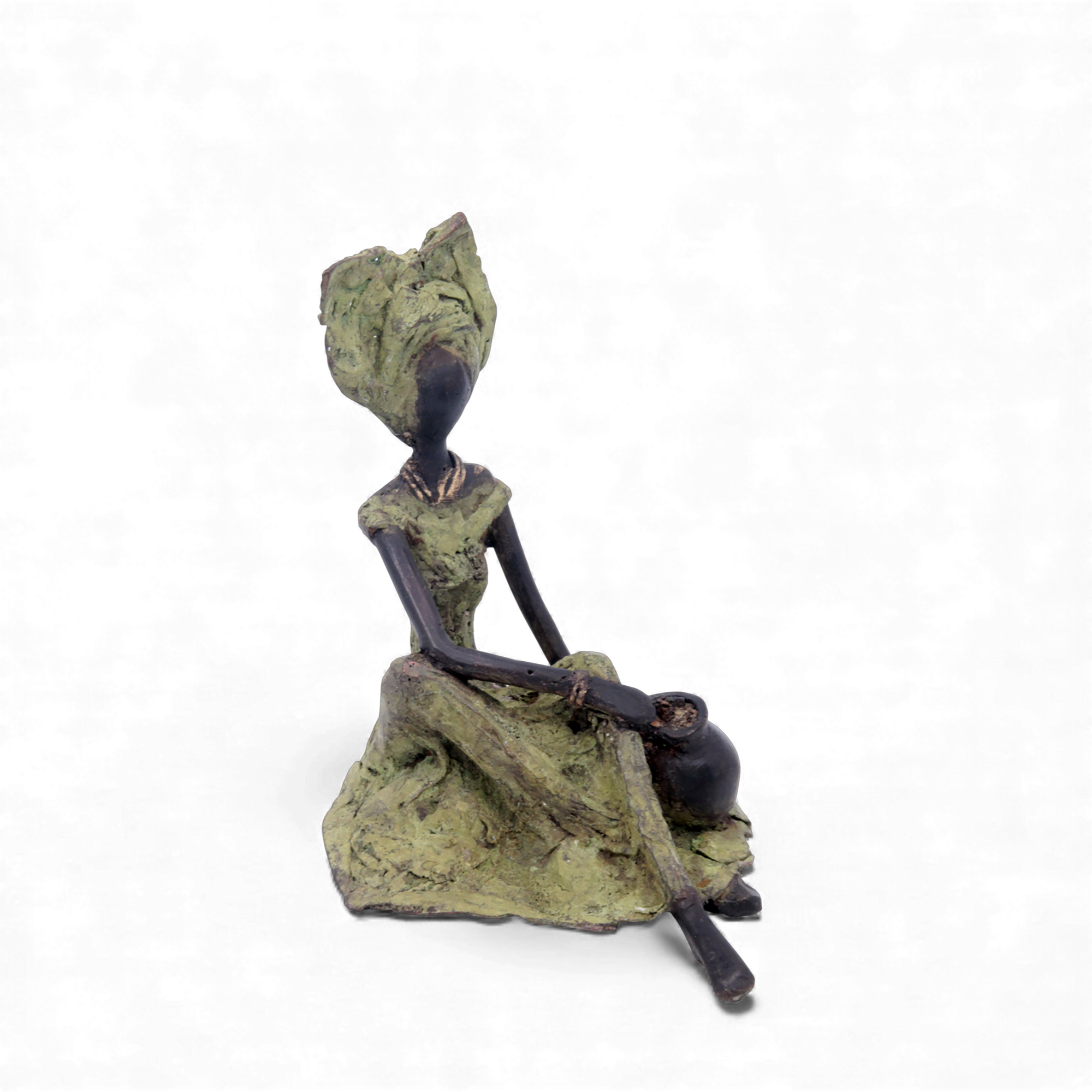 Bronze assis au sol 25 cm vert n°1 